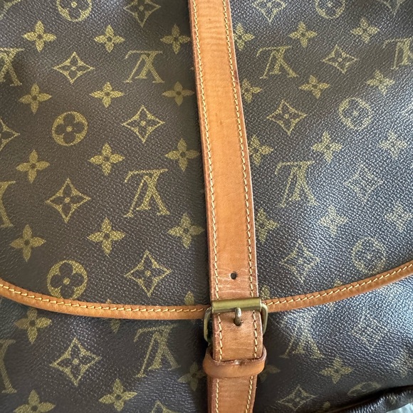 Louis Vuitton Saumur 35 - Picture 2 of 16